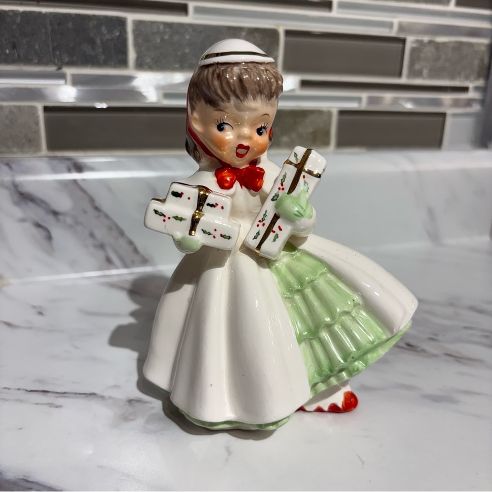 Vintage Napco Christmas Shopper Girl With Presents figurine Anthropomorphic
